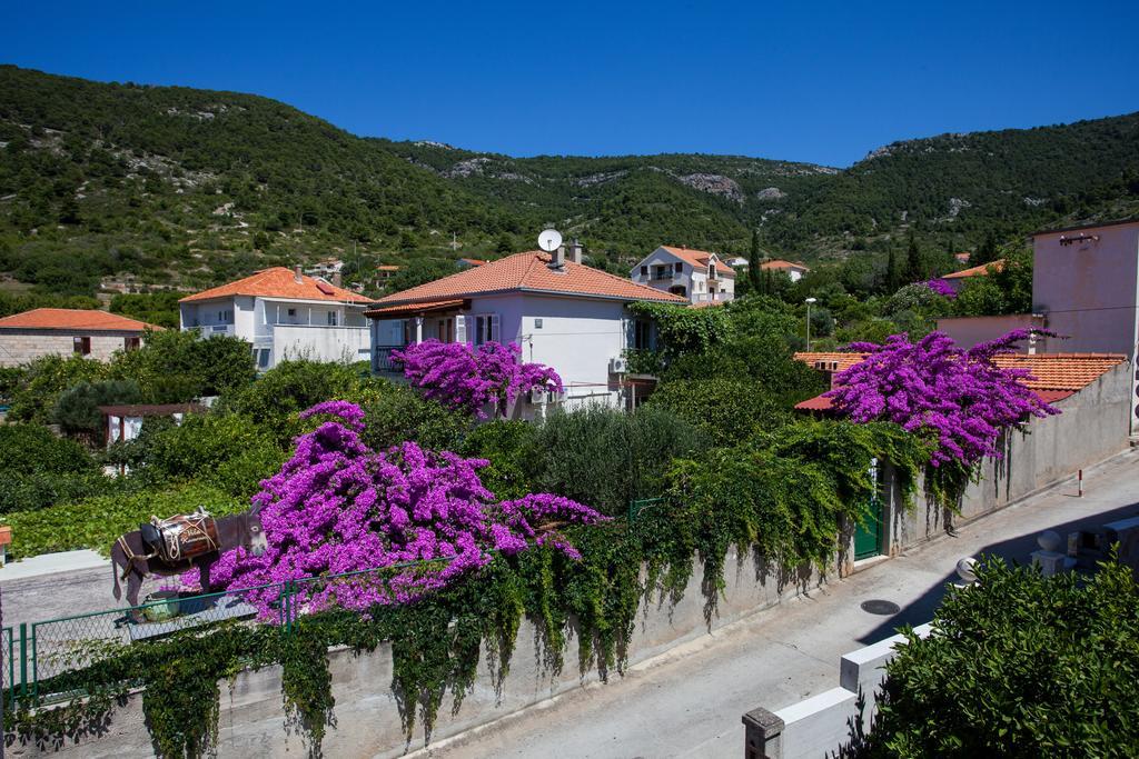 Villa Kamenica Комижа Номер фото