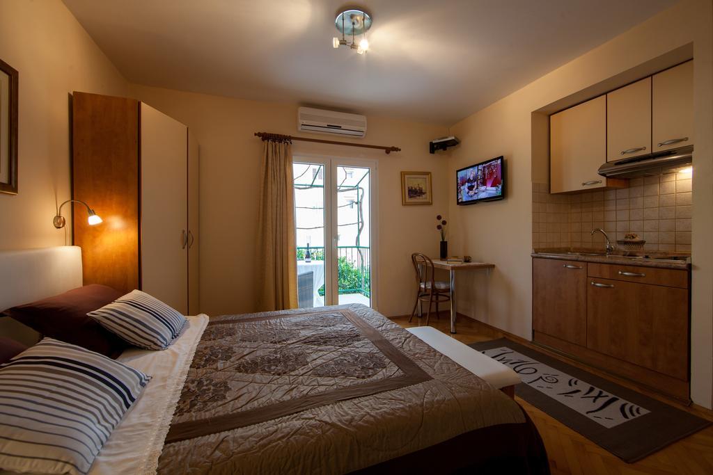 Villa Kamenica Комижа Номер фото