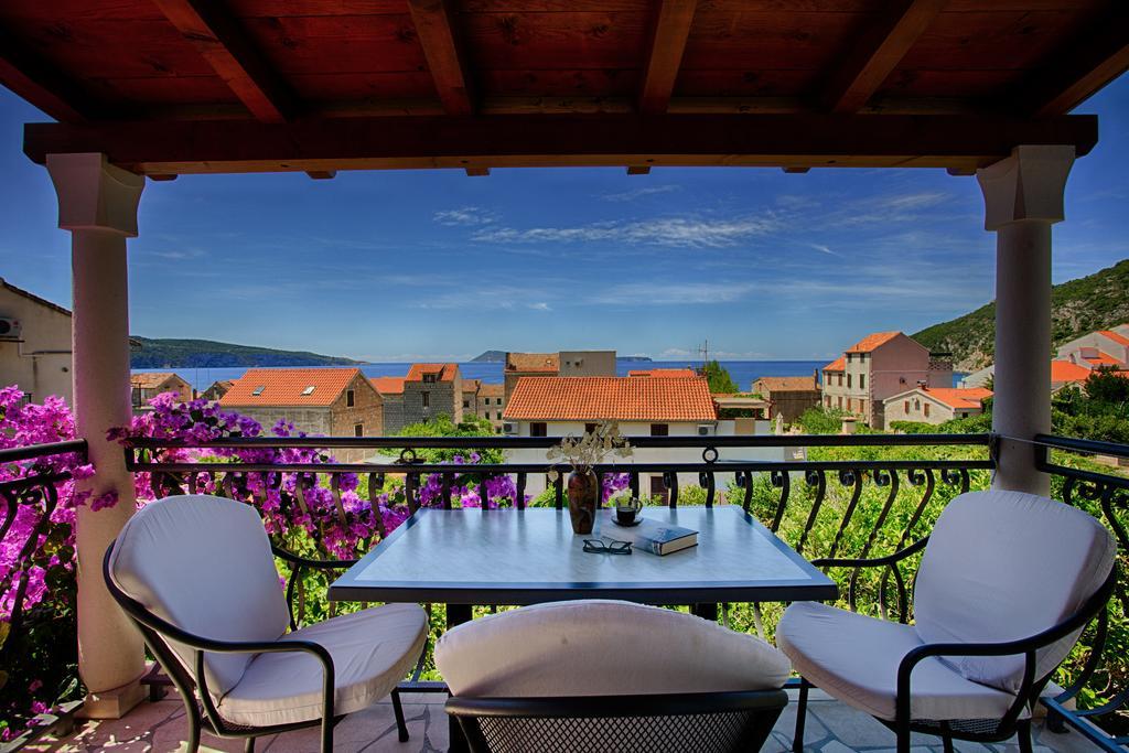Villa Kamenica Комижа Номер фото