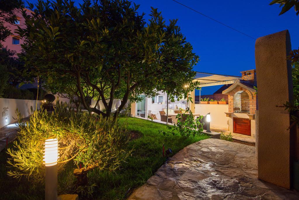 Villa Kamenica Комижа Экстерьер фото