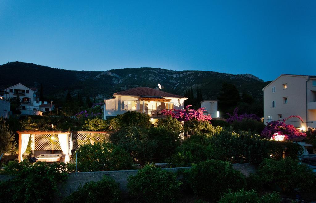 Villa Kamenica Комижа Экстерьер фото